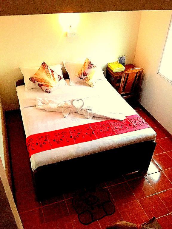 Everest Hotel 仰光 外观 照片