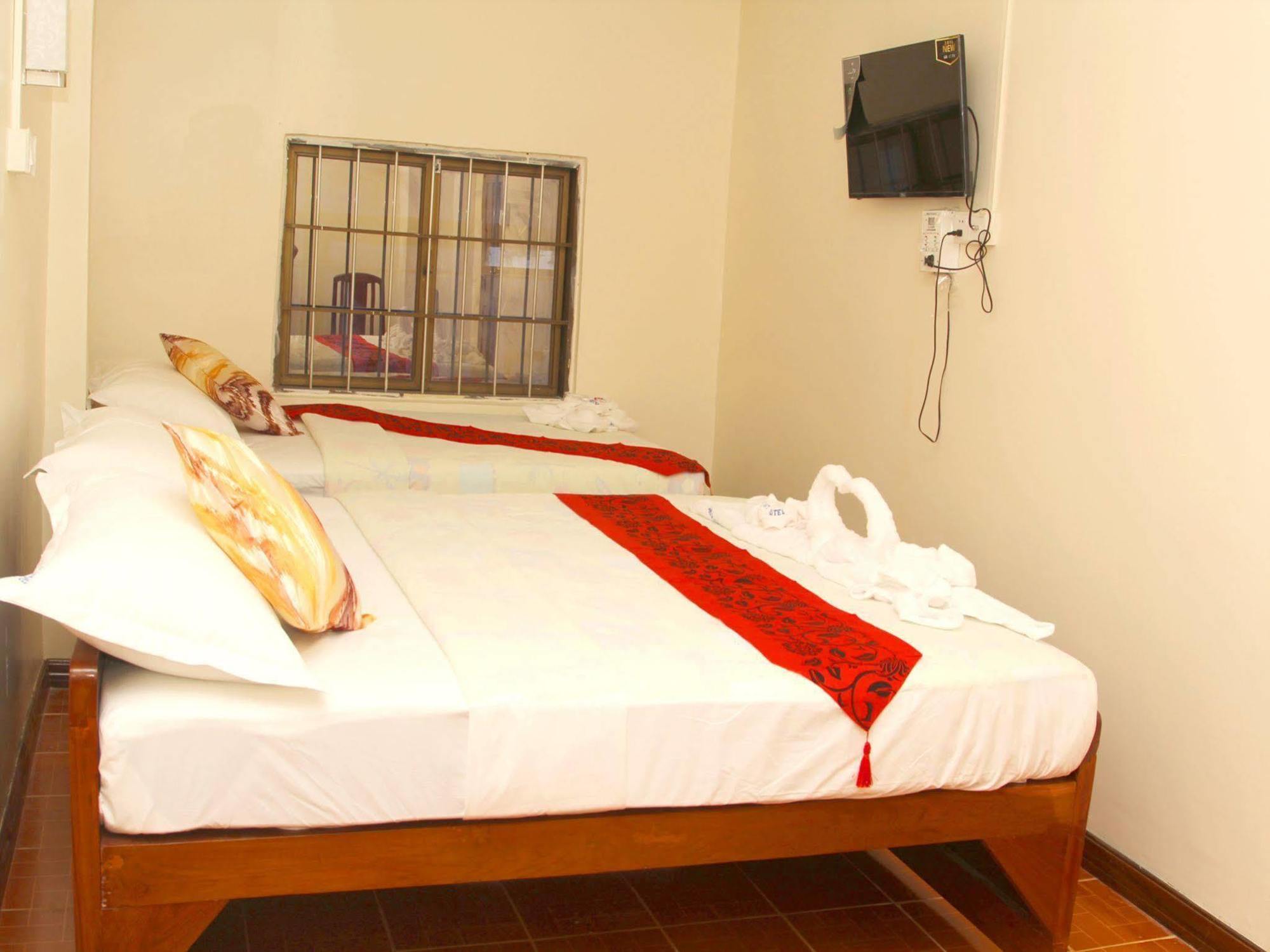 Everest Hotel 仰光 外观 照片
