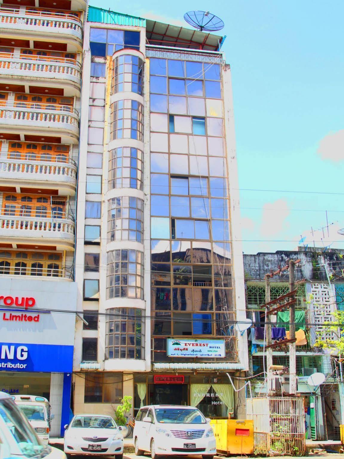 Everest Hotel 仰光 外观 照片
